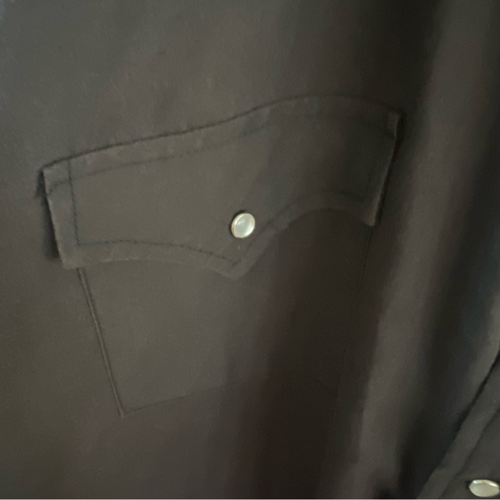 Plain’s Western Wear Pearl Snap front Black Men's Shirt. Size medium. - Picture 7 of 10